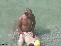あなたの娘は熱心ですのために彼女の父へマッサージ彼女 女の子 向け 無料 av