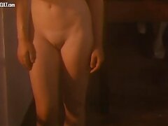 レズビアンを楽しませ、足を滑る楽全体の友人 女の子 ため の av