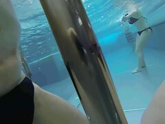 熟年夫婦のみのビーチ 女の子 向け エッチ 動画